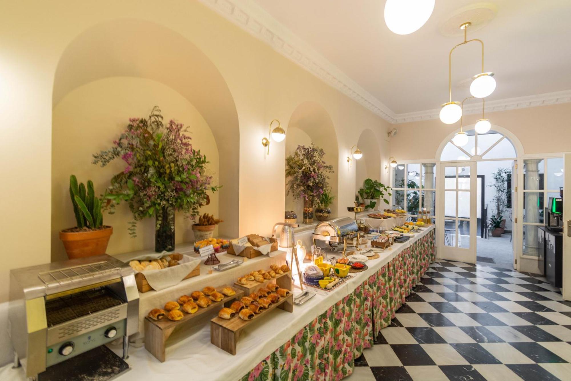Hotel Boutique Casas De Santa Cruz Seville Exterior photo