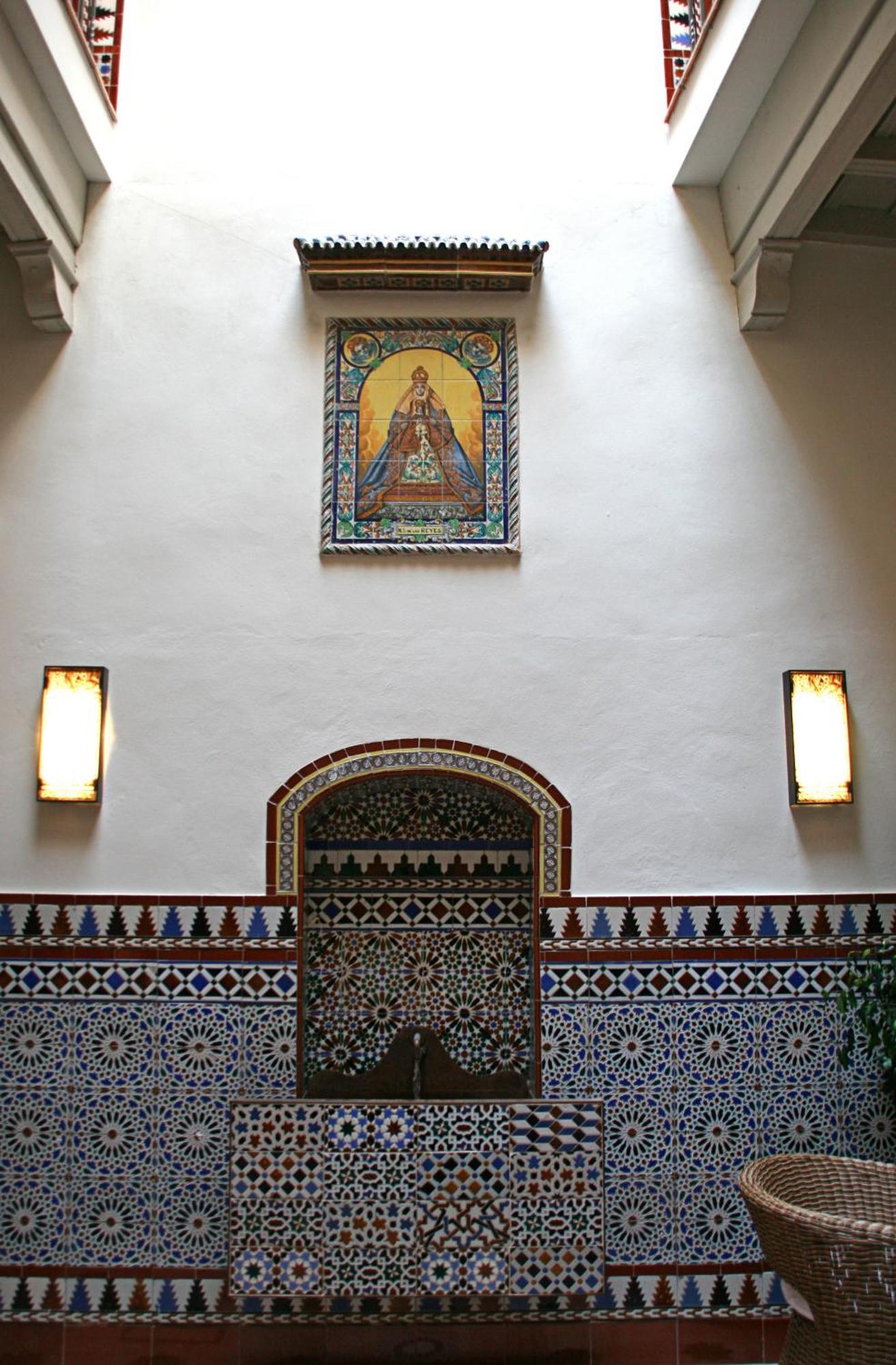 Hotel Boutique Casas De Santa Cruz Seville Exterior photo